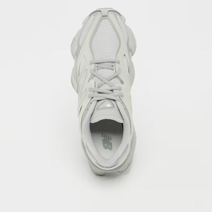 New Balance 9060 Beige / Grau