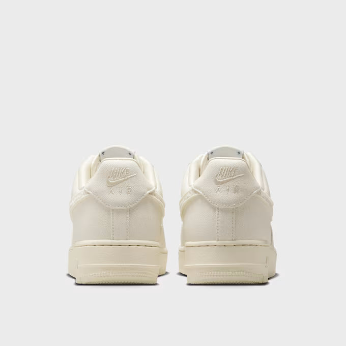 Nike Air Force 1 ’07 LX Damen Beige