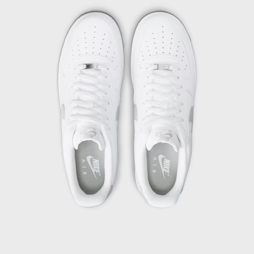 Nike Air Force 1 ’07 LV8  Herren Weiß