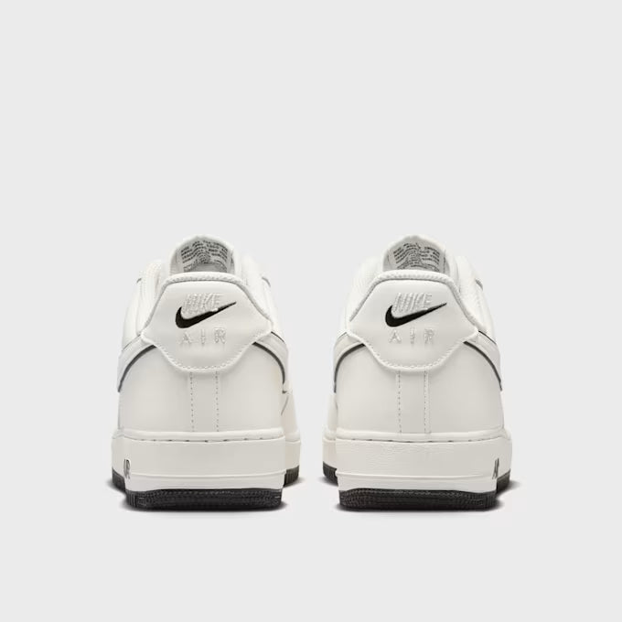 Nike Air Force 1 ’07 LV8 Herren Beige
